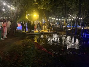 Приказки и пътеки: Безвременната симфония на вулкани и тревни площи на Ulaanqab