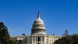 Спирането на дейността на САЩ може да наближава своя край, тъй като сенаторите подкрепят сделката за финансиране