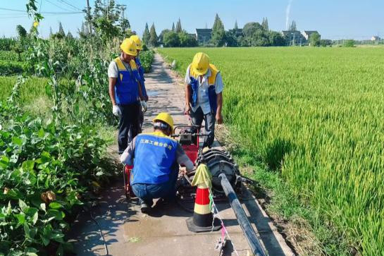 Капацитетът на Китай за възобновяема енергия ще нарасне през 2026 г. въпреки лекия спад в използването на вятъра