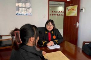 Съдът в Ухан използва плюшена играчка за решаване на спорове