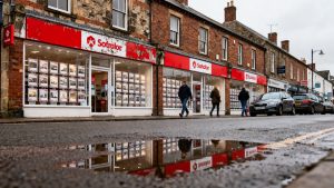 Шанхай се цели високо за дебютна икономика