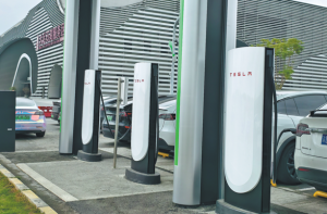 Проектът Supercharger на Tesla набира скорост в Чунцин